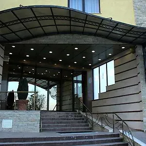verificați disponibilitatea