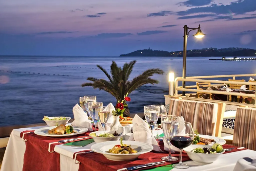 Ephesia Holiday Beach Club Hotel Kusadasi 4*,